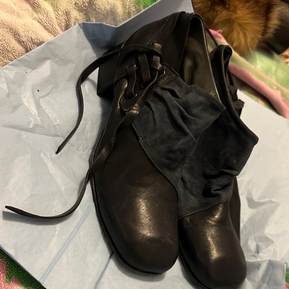 Elegant Black Lace-Up Women's Boots